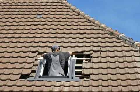 Pose de velux - Mouzeuil-Saint-Martin